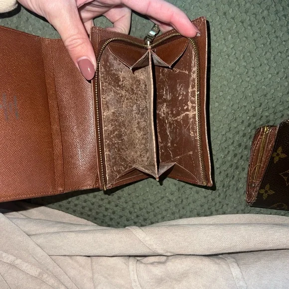 Vintage Monogram Trésor Snap Wallet - Picture 9 of 14